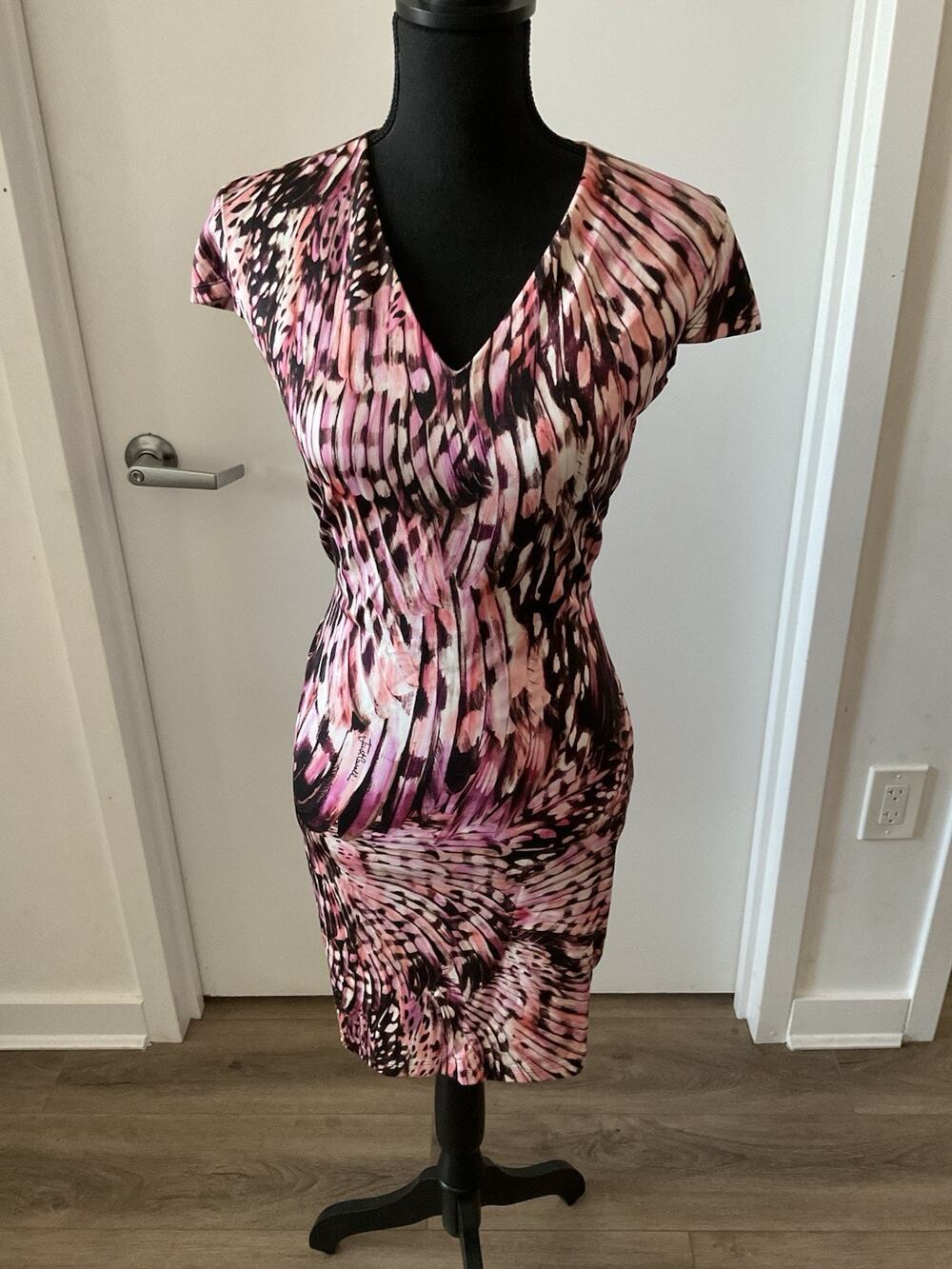 VTG Just Cavalli Pink Butterfly Feather Print V- Neck Cap Sleeve Bodycon Dress